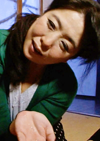 仕事帰りにのみ過ぎてご機嫌な母は、今日も帰って来ない旦那への寂しさを愚息で紛らわす欲求不満熟母だった！