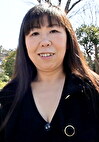 Fカップの超ロングヘアーの独り身熟女が寂しさに耐えかねて嵌め撮りAVデビュー！久々のSEXに全集中の中出しSEX！