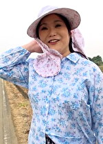 農作業帰りの田舎熟女をインタビューとナンパしてホテルにイン！チャンスがあれば刺激が欲しい熟女の痴態SEX！｜豊満