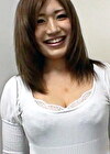 街行く巨乳若妻をアンケート調査とナンパして部屋に誘い、謝礼目当てにオッパイを露出させてパフパフやっちゃう好きモノ奥さんと3P中出しSEX！