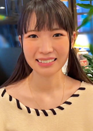 違法感すら漂うあどけなさの残る天然無垢な小動物系娘！カフェで落ち合ってラブホに移動、乾杯からのナシクズシの嵌め撮りSEX！