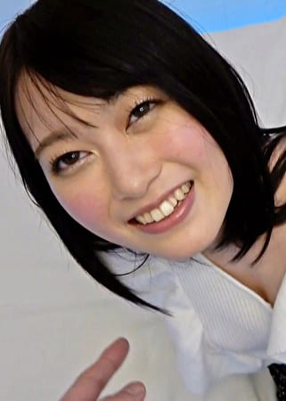 黒髪清楚な様相が完全に擬態の男喰いビッチ娘！ワンナイならではの、全てを出し切るド淫乱SEX！