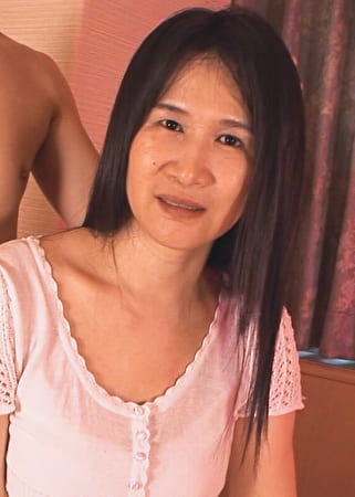 閉経が近づくと再び目覚める女の性欲！清楚系五十路熟女に中出しセックス！