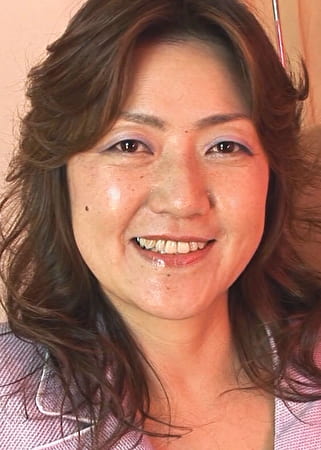 セフレも多数！アソコが乾く暇もないほどセックスをこなす！現役バリバリ五十路熟女さんとハードSEX！生中出し！