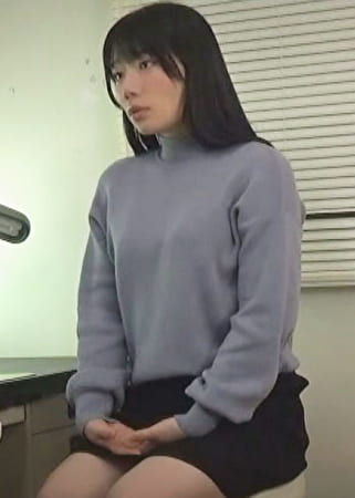 「んっ！あ！」電マを当てられ感じてしまった女性患者の喘ぎ声が響く悪徳産婦人科！