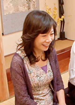 50代の年上女房ともっと自分を曝け出したセックスをしたいとAV出演！熟年夫婦だから出来る愛あるハードセックス！