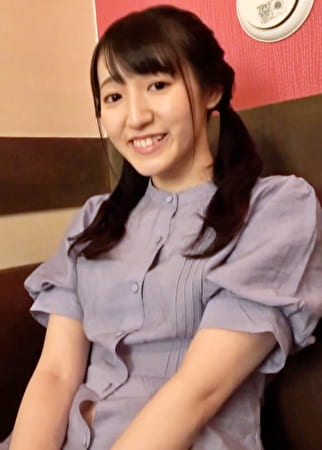 あどけない笑顔のおさげのセフレ娘とラブホでエロエロ小悪魔中出しSEX！