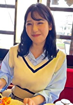 大人っぽい色気のある外見と愛嬌のある空気感で無邪気さ全開の25歳美女と個撮テイでラブホで潮吹き嵌め撮りセックス！