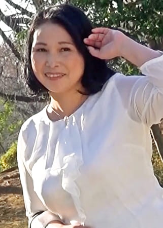産後10年程旦那さんとはセックスレス、そんな性欲をオナニーで紛らわしていたがもう我慢の限界とAV出演で発散する五十路熟女の初撮り淫乱セックス！