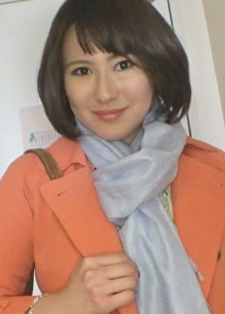 欲求不満のFカップ妻は電マの刺激に歓喜の叫び！よだれを垂らして痙攣イキ！