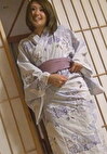 浴衣姿で大量潮吹き！ギャル系奥様は大きいのがお好き！