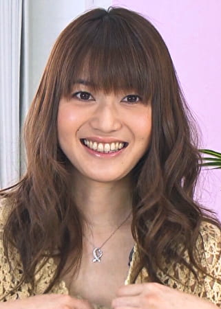 足も長くてスタイル抜群！人一倍性欲がいと豪語する元モデルの素人お嬢さん！パワーSEXからの顔面射精でご満悦！