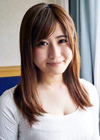 SNSで見つけた超絶カワイイ美女が一度きりの体験撮影！緊張MAXのGカップ美爆乳！