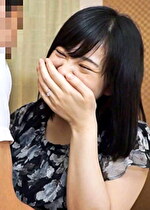 幸薄い系奥様、旦那のDVで悩んでいるらしい。旦那とのセックスもぼーりょく的です。でもなんとなくわかる様な気がする奥様。