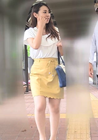 SNSで知り合った奥様が初めてのAV出演！出演理由は「おマ●コしたいから！」ただそれだけ！スタイル抜群でM気質だったので、興奮して中出ししちゃいました。