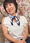 ショートカットのセレブな奥様が還暦を迎えてAV出演。イケメン男優のデカ肉棒に興奮して欲望剥き出し！デカ乳揺らしてイキまくり中出しまで！