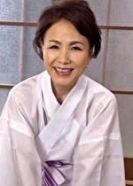 三つ指ついてお出迎え!即フェラ、生中出しの極上おもてなしの高級ソープで男を奮い立たせる熟女と極楽SEX!
