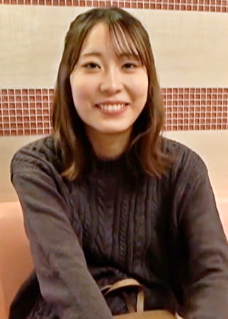 清楚な雰囲気のオナニー好き性欲旺盛娘とラブホで個撮テイの嵌め撮りセックス！