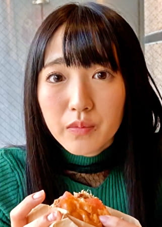 透明感に屈託のないあどけない笑顔のお嬢さんとモデルテイでいちゃらぶ嵌め撮りセックス!