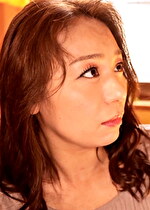 「僕は本当に母さんを抱きたいんだ！」真剣な眼差しで見つめる愚息の思いに平静をたもてない母は禁断の肉欲セックスを受け入れてしまう･･･。