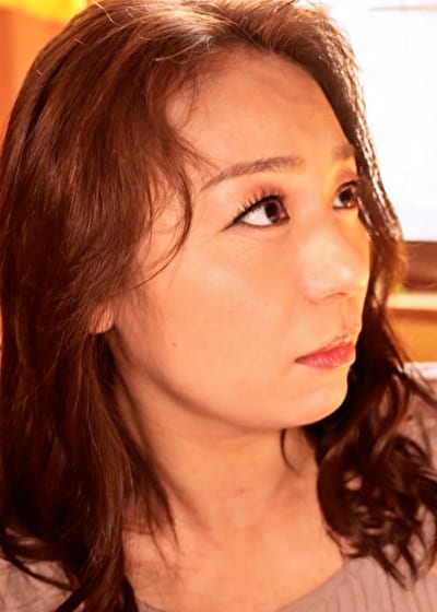 「僕は本当に母さんを抱きたいんだ!」真剣な眼差しで見つめる愚息の思いに平静をたもてない母は禁断の肉欲セックスを受け入れてしまう・・・。