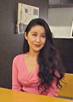 娘夫婦と同居する未亡人の義母に性的欲求を向ける娘婿。熟れた欲求不満のカラダは若い肉棒に貫かれ快楽の渦に呑み込まれてイキ果てる！