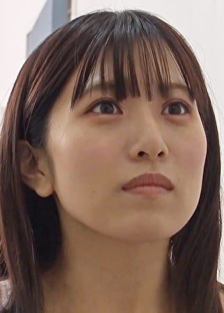 夫の部下に不倫現場を見つかり･･･。夫には内緒にして！若妻の性欲が爆発し淫乱ファックに堕ちる！