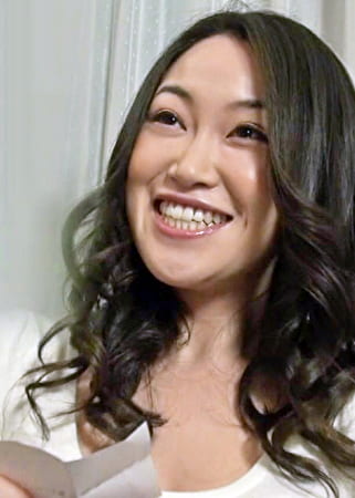 ナンパされてエロインタビュー!娘に男の自慰行為についての性教育。ついでに母の欲求不満解消タイム。