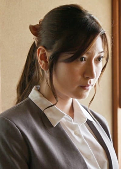 大御所作家の担当美人編集者が執筆の為に麻縄の甘美な快感の沼に堕ちる!