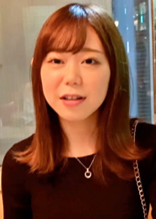見ため清純なお姉さんも、実は経験人数100越えの隠れヤリマン!マッチアプリで知り合いラブホで潮吹きワンナイセックス!