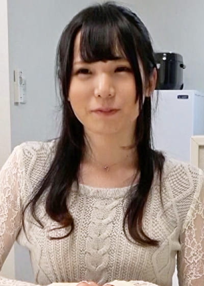 結婚したと言う倅の家に挨拶に行くと･･･出迎えてくれた奥さんが倅で･･･？？？卒倒する母と思わずムラムラする父、肉欲セックスに溺れる変態家族。