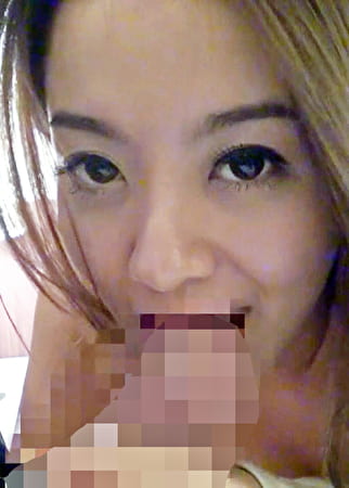 このフェラ顔を見せる美魔女45歳はマシュマロド爆乳の奥様、乳首を触られガマンの限界で大量スプラッシュ！