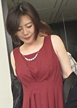 「あぁ、主人のより全然いい！」若い男の硬いチポに歓喜の声！セレブ妻の夫には秘密の夜遊び