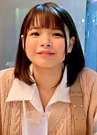 長崎から上京してきた小悪魔的で無邪気な笑顔ふりまくピュア娘と、ラブホでワンナイ嵌め撮りSEX！