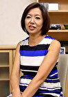 バツイチ五十路美熟女が、経済的理由からAV出演!初めての撮影で絶頂濃厚セックス!