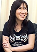 旦那と外食する前のタイパの良いアルバイト!無自覚の着衣巨乳奥さまのエッチ動画視聴体験