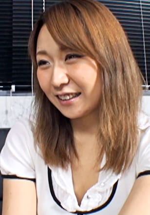 乳首でイクッ！？新婚人妻のかわいいっ性感帯！！下着美意識MAXのTバックの中身は糸引きマコ