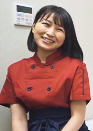 押しに弱いパティシエ専門の生に、どさくさ紛れに中出し！涎ダラダラフェラは、むっつりスケベの証！