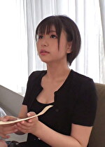 Hカップの真面目な生徒会長!溢れる潮吹きがとまらない高身長J〇に中出し+2回戦したのにたったの3万円!www