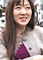 デカ尻を持つむちっとオバサン、若い男とのSEXに身悶え！