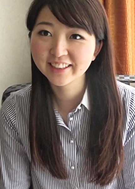 程よい肉付きの若妻さんの敏感な毛むくじゃらマコ