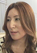 スレンダー美乳奥様と濃厚不倫セックス