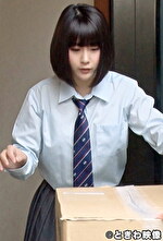 狙っていたJ〇家に侵入してSEXを迫り顔射と中出し!