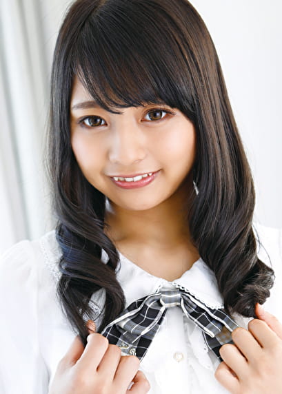 童貞を●す服の似合う美少女と中出し性交 河南実里