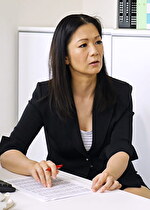 【50歳】美尻美脚キャリアOL しのぶ 1