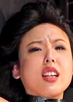 残酷な鉄枷で両足を無理やり開かされてメチャクチャに秘部を責められ気を失う女捜査官｜スパイ・捜査官