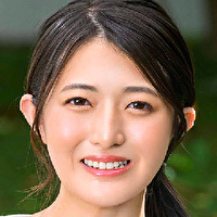 足立美緒