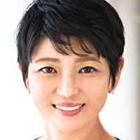 柳沢あき子